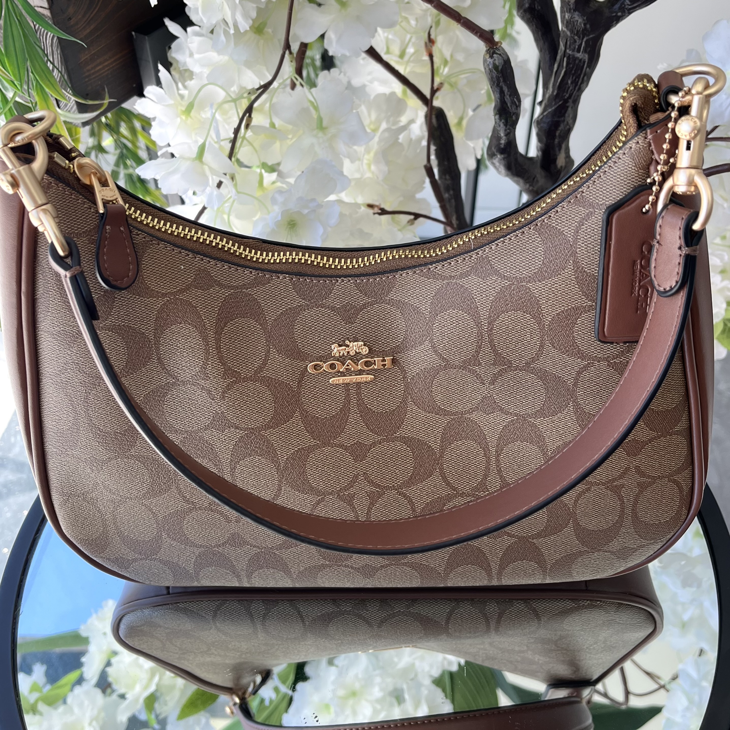 COACH-104